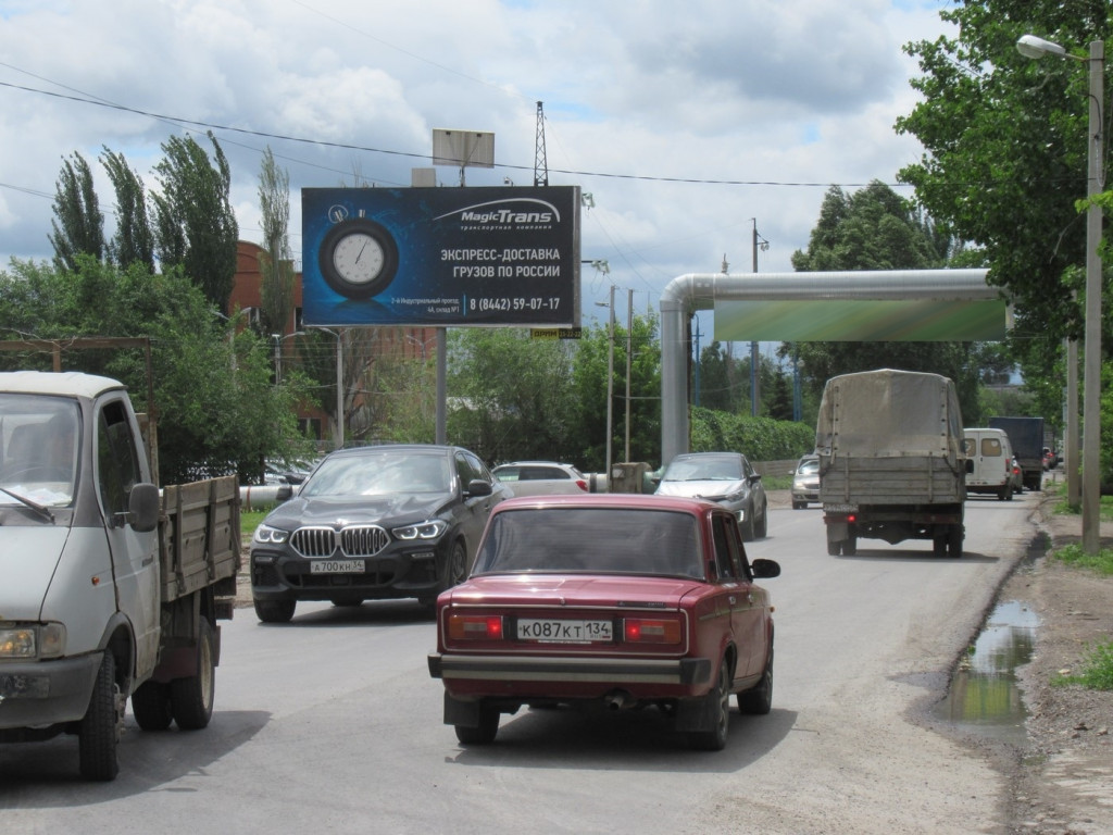 Фотография рекламного носителя, тип: Билборд 3x6, адрес: 1-ый Индустриальный пр-зд. Х 2-й Индустриальный пр-д., Волгоград, Волгоградская область, Россия. Сторона Б №523707