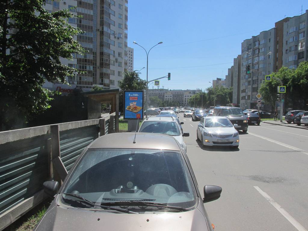 Фотография рекламного носителя, тип: Ситиформат 1.8x1.2, адрес: Жукова ул., д.11, поз.1, Екатеринбург, Свердловская область, Россия. Сторона B №790645