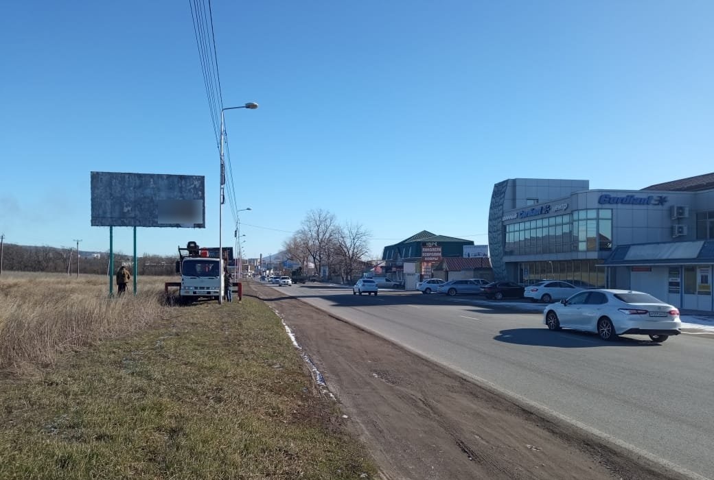 Фотография рекламного носителя, тип: Билборд 3x6, адрес: Подъезд к Ессентуки г. а/д, 1 870м, Пятигорск, Ставропольский край, Россия. Сторона B №1077729