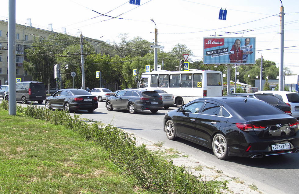 Фотография рекламного носителя, тип: Билборд 3x6, адрес: Копейское ш. Х Гагарина ул., напротив ТРК "Алмаз", Челябинск, Челябинская область, Россия. Сторона А4-А6 №832340