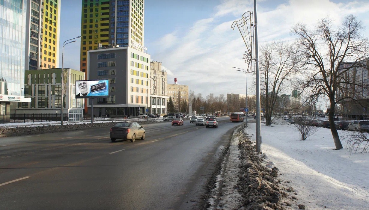 Фотография рекламного носителя, тип: Билборд 3x6, адрес: Родионова ул., д.190Д, ТРЦ Фантастика, ост. ул. Деловая, Нижний Новгород, Нижегородская область, Россия. Сторона Б1-Б3 №1078902