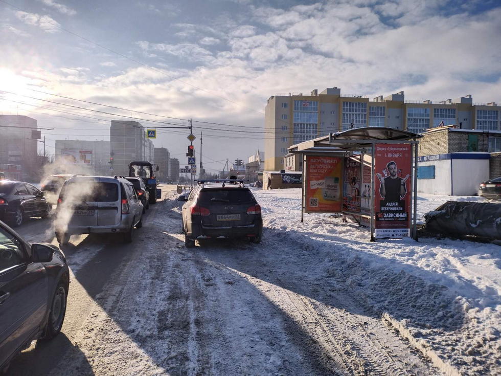 Фотография рекламного носителя, тип: Остановка 1.8x1.2, адрес: Ефремова ул. Х Отрадная ул., Ульяновск, Ульяновская область, Россия. Сторона А №1027871