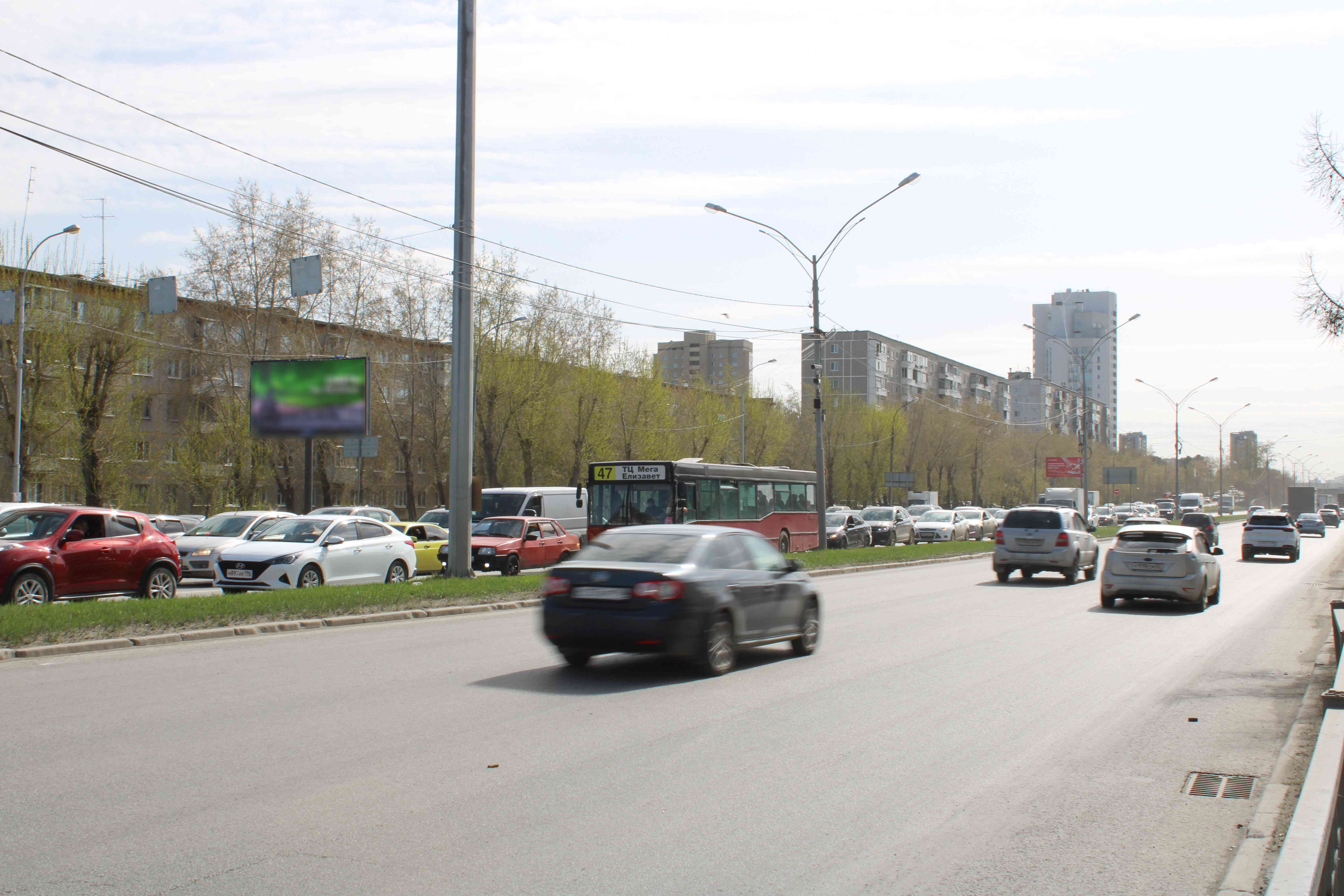 Фотография рекламного носителя, тип: Билборд 3x6, адрес: Серафимы Дерябиной ул., д.25 X Шаумяна ул., Екатеринбург, Свердловская область, Россия. Сторона Б №538605