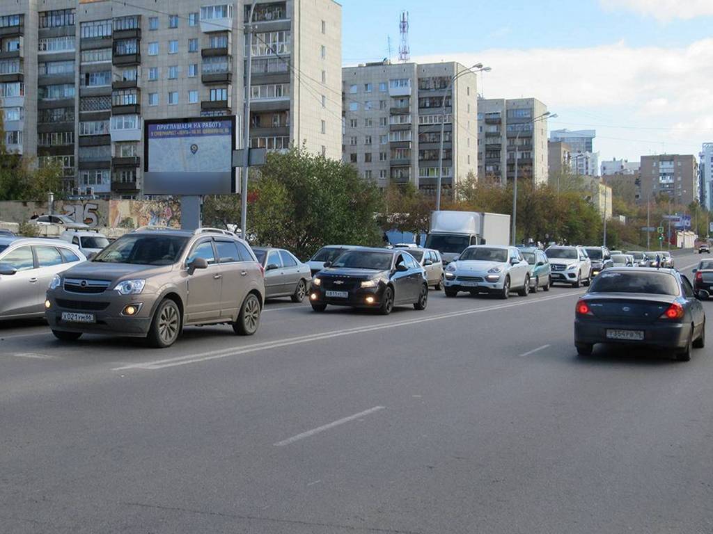 Фотография рекламного носителя, тип: Ситиборд 2.7x3.7, адрес: Гурзуфская ул., д.38 Х Белореченская ул., Екатеринбург, Свердловская область, Россия. Сторона B1-B7 №563290