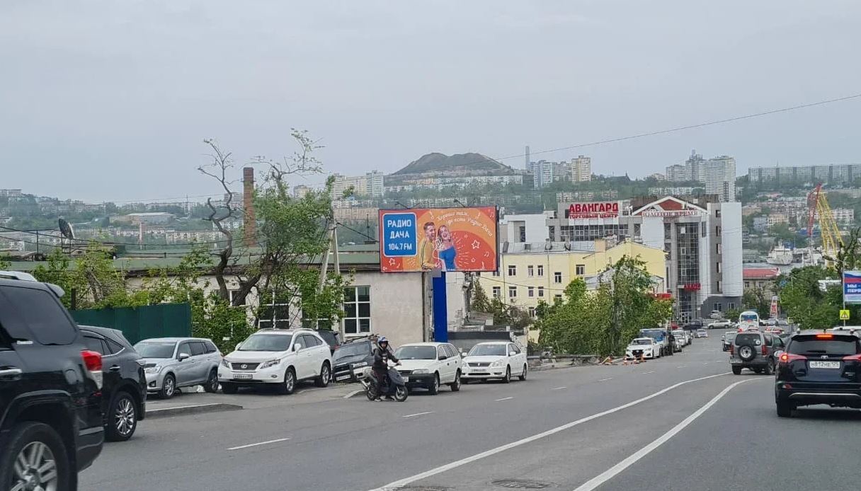 Фотография рекламного носителя, тип: Билборд 3x6, адрес: Капитана Шефнера ул., д.14, Владивосток, Приморский край, Россия. Сторона Б №871857