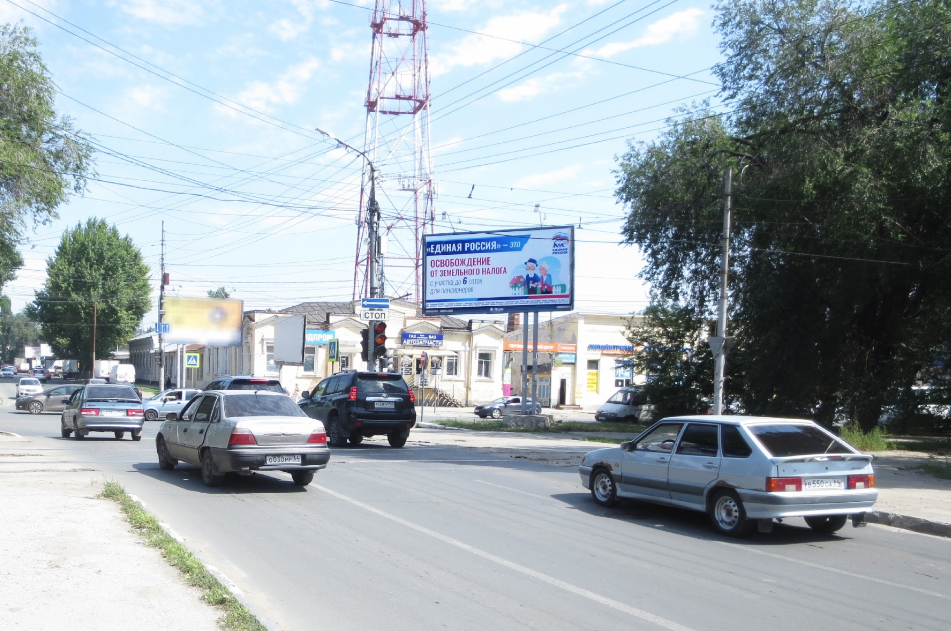 Фотография рекламного носителя, тип: Билборд 3x6, адрес: Университетская ул. Х Большая Горная ул., рынок Привоз, поз.2, Саратов, Саратовская область, Россия. Сторона А №327270