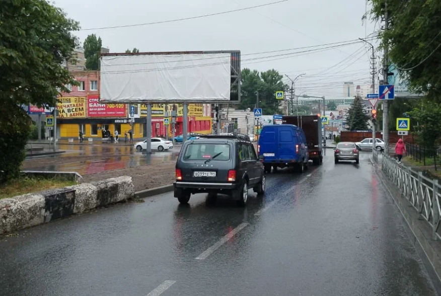 Фотография рекламного носителя, тип: Суперсайт 3x12, адрес: Радищева ул., д.93 Х Большая Горная ул., Саратов, Саратовская область, Россия. Сторона Б №937071