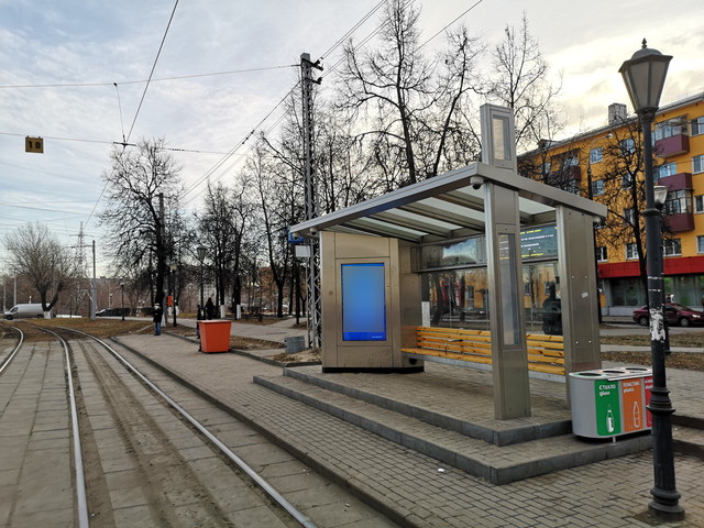 Фотография рекламного носителя, тип: Остановка, адрес: Коминтерна ул., ост. Дарьино, поз.2, Нижний Новгород, Нижегородская область, Россия. Сторона A+B №869834