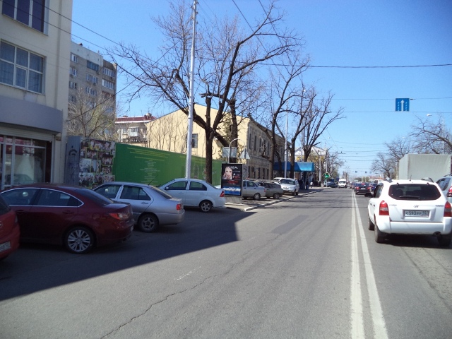 Фотография рекламного носителя, тип: Ситиформат 1.8x1.2, адрес: Северная ул. Х Коммунаров ул., Краснодар, Краснодарский край, Россия. Сторона Б №409550