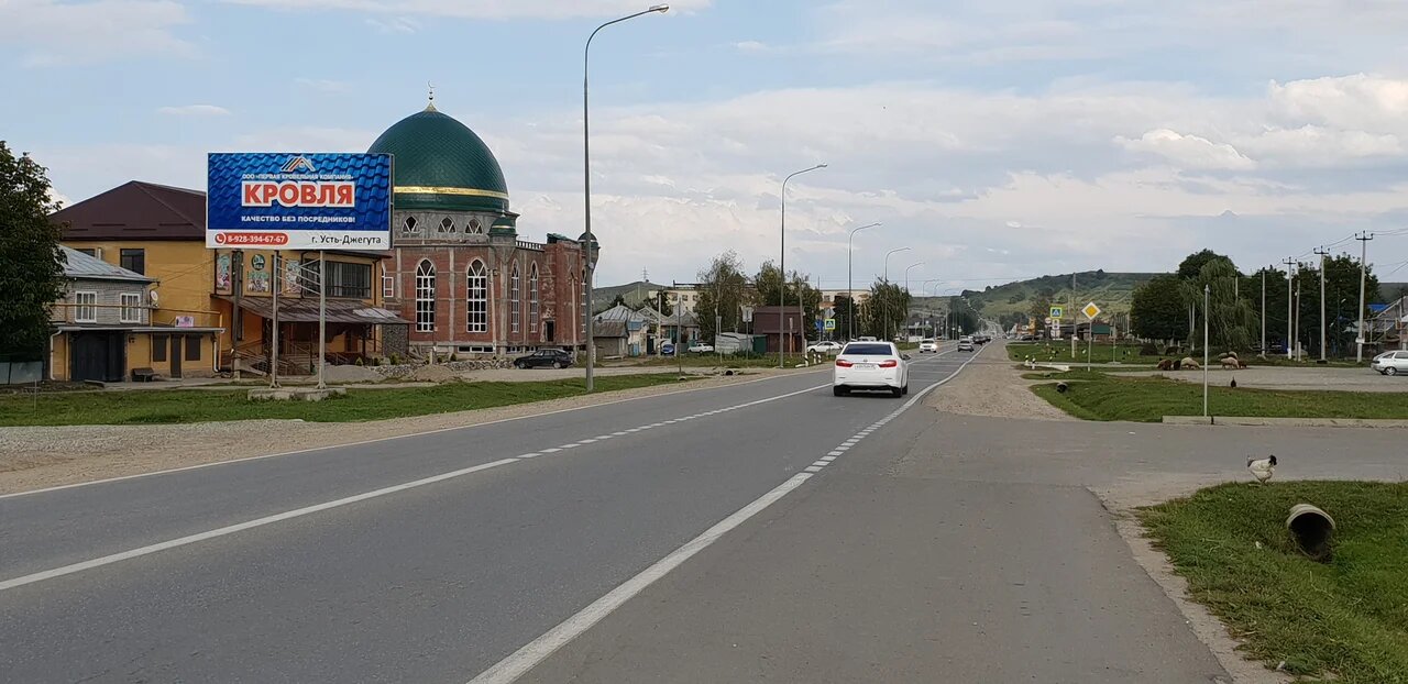 Фотография рекламного носителя, тип: Билборд 3x6, адрес: Зеленчукская ст., Черкесск-Майкоп а/д., 25 204м, Черкесск, Республика Карачаево-Черкесия, Россия. Сторона Б №948065