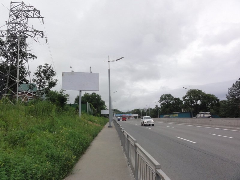 Фотография рекламного носителя, тип: Билборд 3x6, адрес: Маковского ул. Х Чайковского ул., д.12, кафе "Веранда", Владивосток, Приморский край, Россия. Сторона Б1 №756688