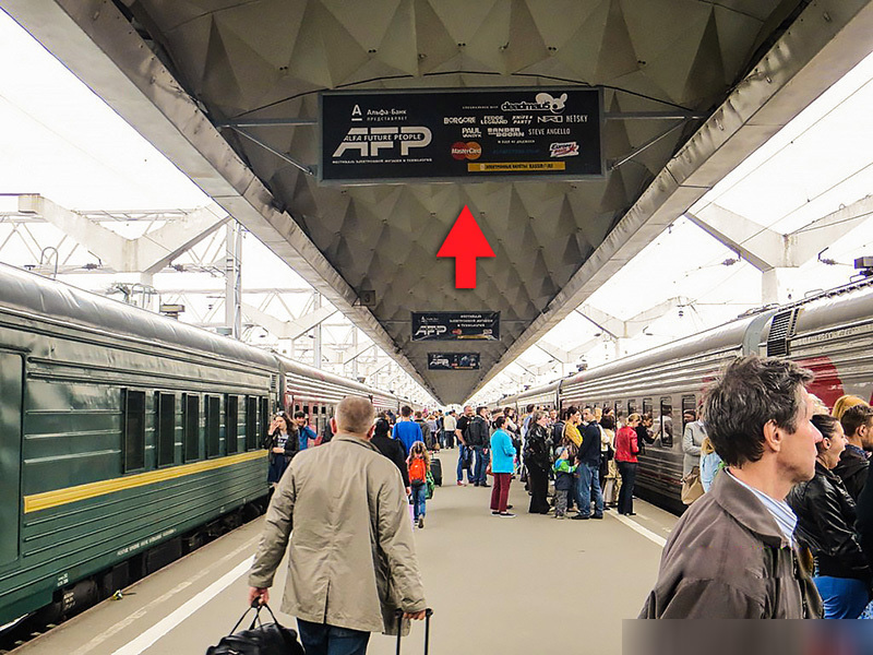 Фотография рекламного носителя, тип: Нестандартный ситиформат, адрес: Невский пр-т., д.85, платформа №5, поз.6, Санкт-Петербург, Россия. Сторона А №987358