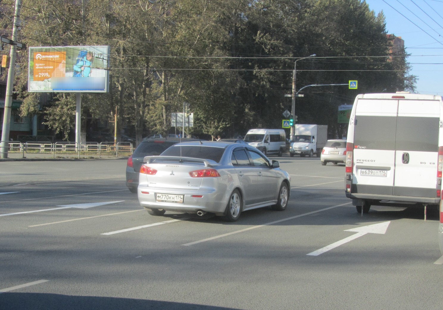 Фотография рекламного носителя, тип: Билборд 3x6, адрес: Бр. Кашириных ул., д.97 Х Чайковского ул., Челябинск, Челябинская область, Россия. Сторона В1-B3 №537033
