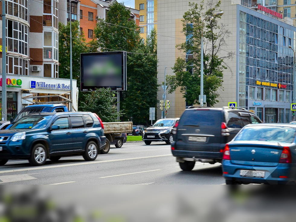 Фотография рекламного носителя, тип: Ситиборд 2.7x3.7, адрес: Достоевского ул., д.66/17 Х Зинина ул., Казань, Республика Татарстан, Россия. Сторона Б1-Б5 №673544