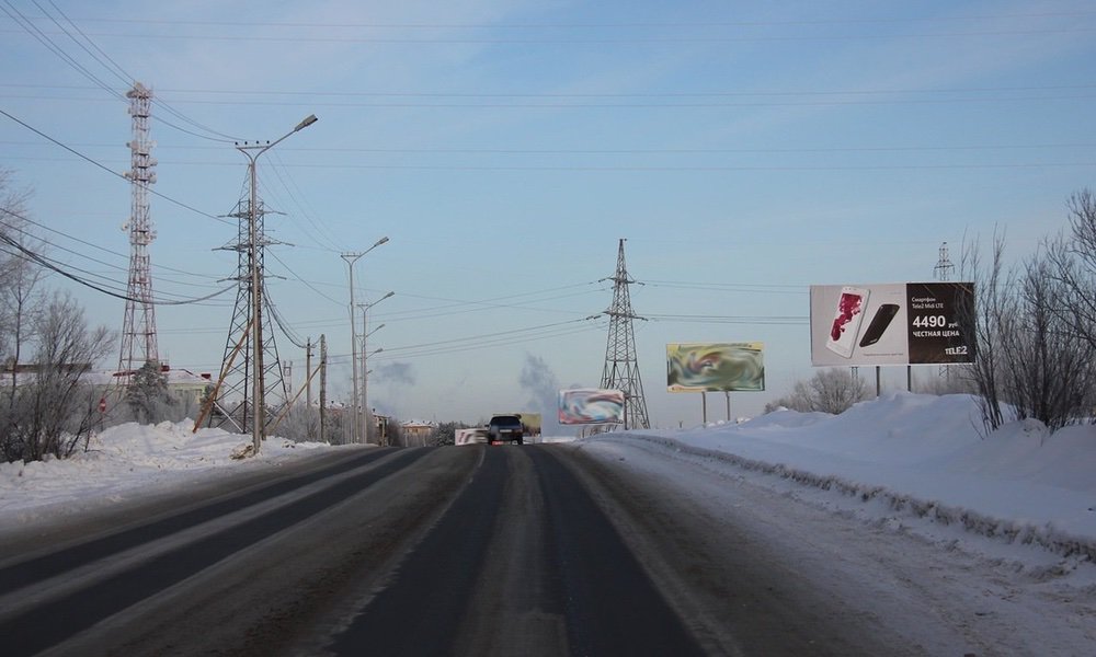 Фотография рекламного носителя, тип: Билборд 3x6, адрес: Нефтяников ул., Авторынок, Пыть-Ях, Ханты-Мансийский автономный округ – Югра, Россия. Сторона А №676757