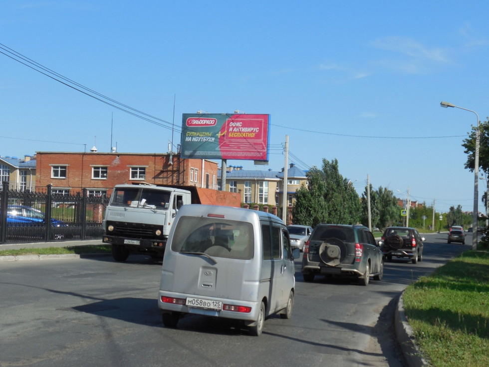 Фотография рекламного носителя, тип: Билборд 3x6, адрес: Кольцевая 2-я ул. X Березовая ул., д.1, Омск, Омская область, Россия. Сторона В №1010103