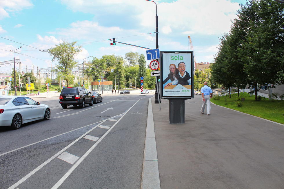 Фотография рекламного носителя, тип: Ситиформат 1.8x1.2, адрес: Сыромятническая Верхняя ул., д.9, стр.1, Москва, Россия. Сторона А №582561