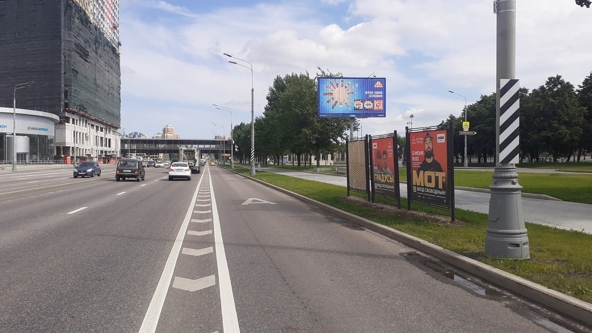 Фотография рекламного носителя, тип: Афиша 1.75x1.8, адрес: Андропова пр-т., ост. "Речной вокзал", поз.2, стенд 3, Москва, Россия. Сторона А1 №883707