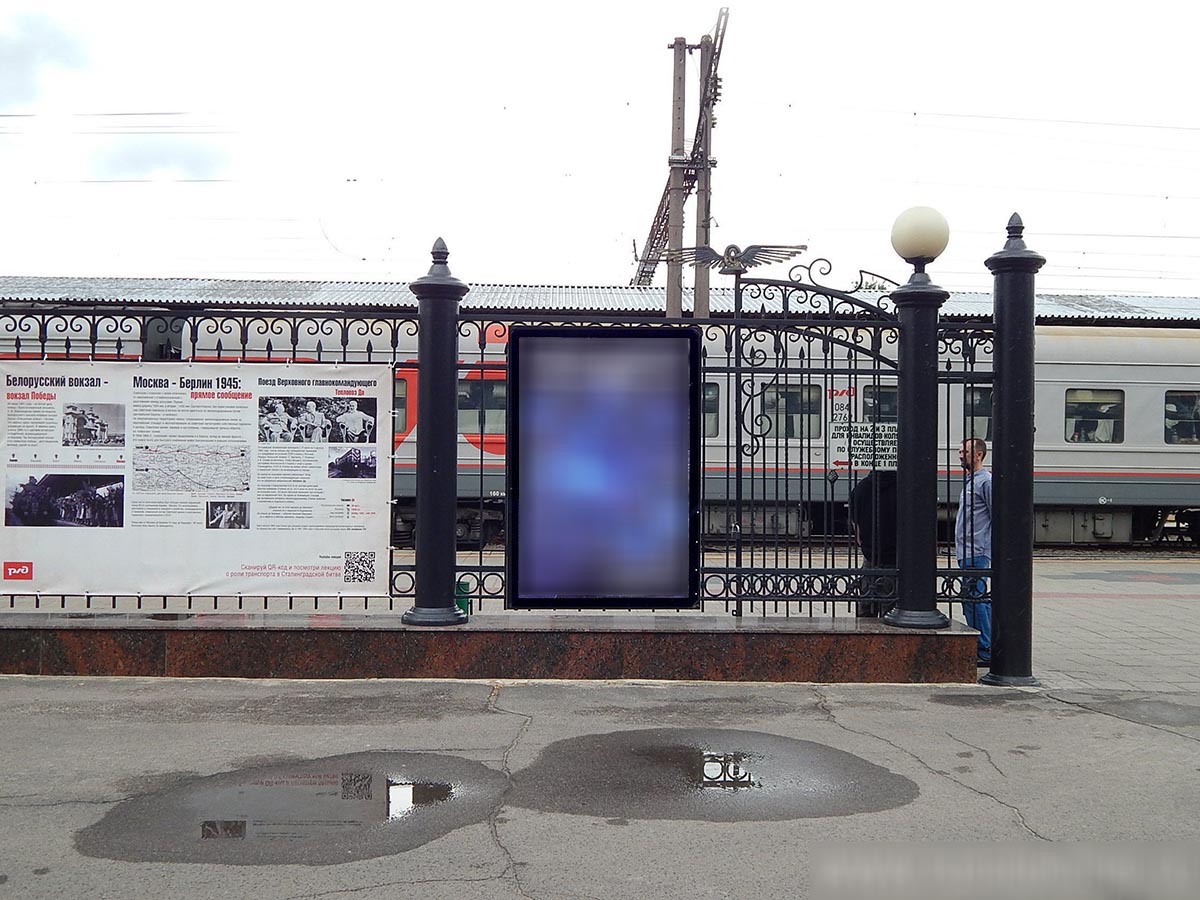 Фотография рекламного носителя, тип: Ситиформат 1.8x1.2, адрес: Генерала Черняховского пл., д.1, вход на платформу №1, поз.3, Воронеж, Воронежская область, Россия. Сторона А №987249