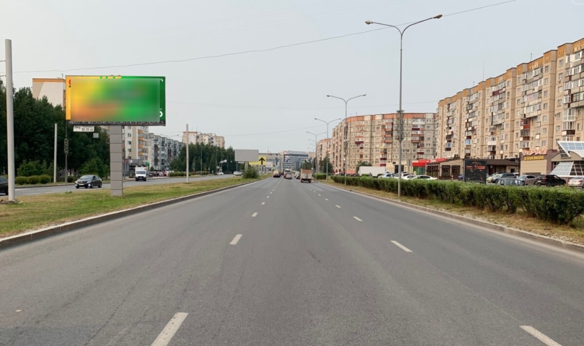 Фотография рекламного носителя, тип: Билборд 3x6, адрес: Мира пр-т., д.19, поз.2, Сургут, Ханты-Мансийский автономный округ – Югра, Россия. Сторона А1 №960001