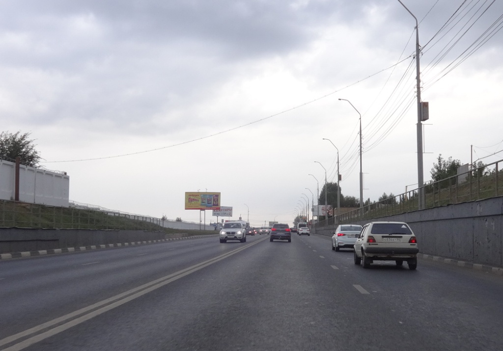 Фотография рекламного носителя, тип: Билборд 3x6, адрес: Усть-Курдюмское ш., ВПП, Саратов, Саратовская область, Россия. Сторона B №833805