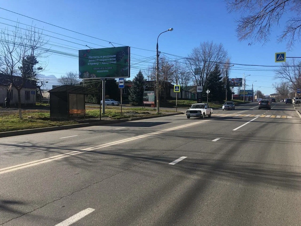 Фотография рекламного носителя, тип: Билборд 3x6, адрес: Гадиева ул., д.56Б, Владикавказ, Республика Северная Осетия – Алания, Россия. Сторона Б №1057438