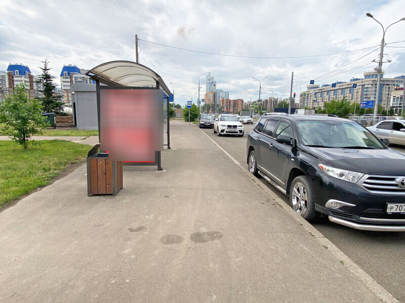 Фотография рекламного носителя, тип: Остановка 1.8x1.2, адрес: Молокова ул., д.16, остановка общественного транспорта " Молокова", Красноярск, Красноярский край, Россия. Сторона Б №1046562