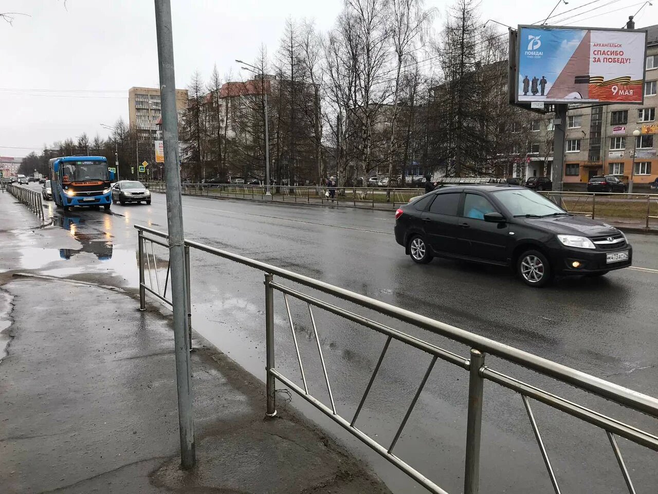 Фотография рекламного носителя, тип: Билборд 3x6, адрес: Троицкий пр-т., д.140, корп.1, Архангельск, Архангельская область, Россия. Сторона А №765947