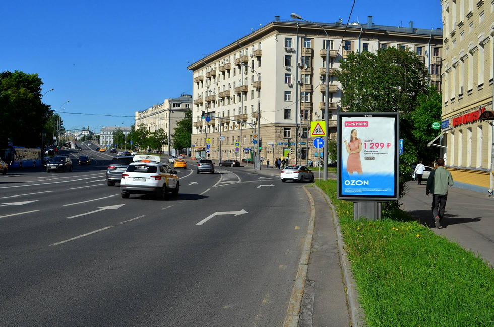 Фотография рекламного носителя, тип: Ситиформат 1.8x1.2, адрес: Комсомольский пр-т., д.7, Москва, Россия. Сторона А №333900