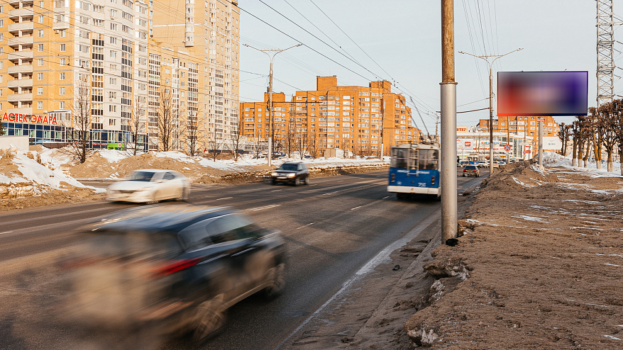 Фотография рекламного носителя, тип: Билборд 3x6, адрес: Университетская ул., Чебоксары, Республика Чувашия, Россия. Сторона A №686176