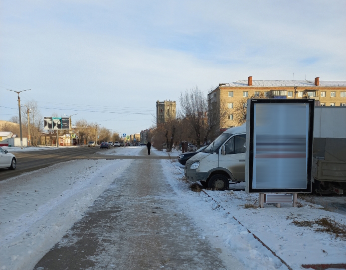 Фотография рекламного носителя, тип: Ситиформат 1.8x1.2, адрес: им. Ю.А. Гагарина ул., д.16-18, Троицк, Челябинская область, Россия. Сторона А №973696