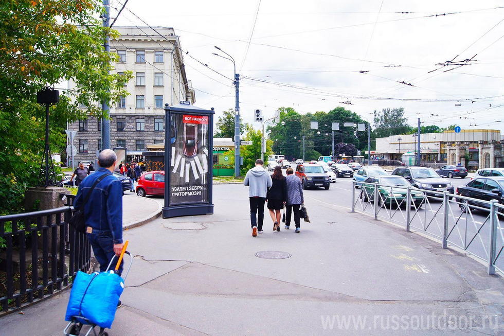 Фотография рекламного носителя, тип: Пиллар 3x1.4, адрес: Академика Крылова ул., д.1, Санкт-Петербург, Россия. Сторона Б №724921