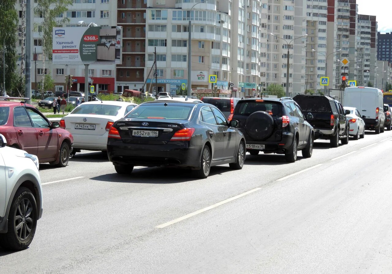 Фотография рекламного носителя, тип: Билборд 3x6, адрес: Краснолесья ул., у Чкалова ул., д.242, Екатеринбург, Свердловская область, Россия. Сторона В №953447