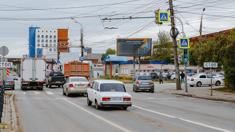 Фотография рекламного носителя, тип: Билборд 3x6, адрес: Новоажимова ул. Х Азина ул., Ижевск, Республика Удмуртия, Россия. Сторона A1-А10 №670901