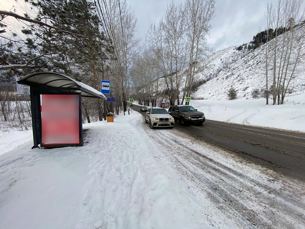 Фотография рекламного носителя, тип: Остановка 1.8x1.2, адрес: Лесная ул., д.169, ост. Сосны, поз.2, Красноярск, Красноярский край, Россия. Сторона Б №1029681