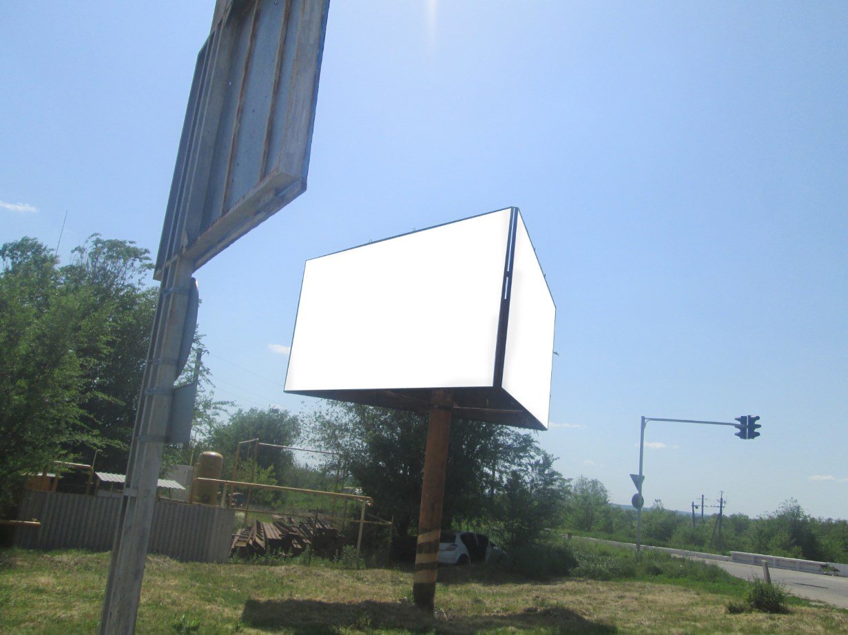Фотография рекламного носителя, тип: Билборд 3x6, адрес: Александровск г., Луганск-Донецк а/д X Шевченко ул., Луганск, Луганская область, Россия. Сторона A2 №1324386