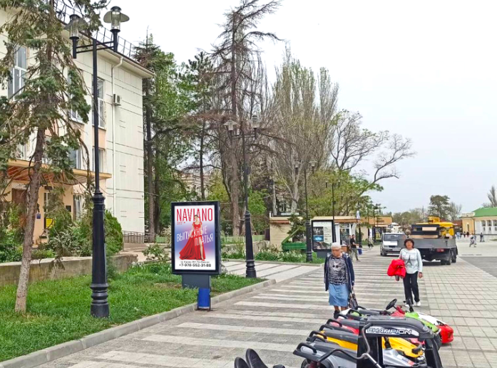 Фотография рекламного носителя, тип: Ситиформат 1.8x1.2, адрес: Айвазовского пр-кт., д.3, Феодосия, Республика Крым, Россия. Сторона В №1081139