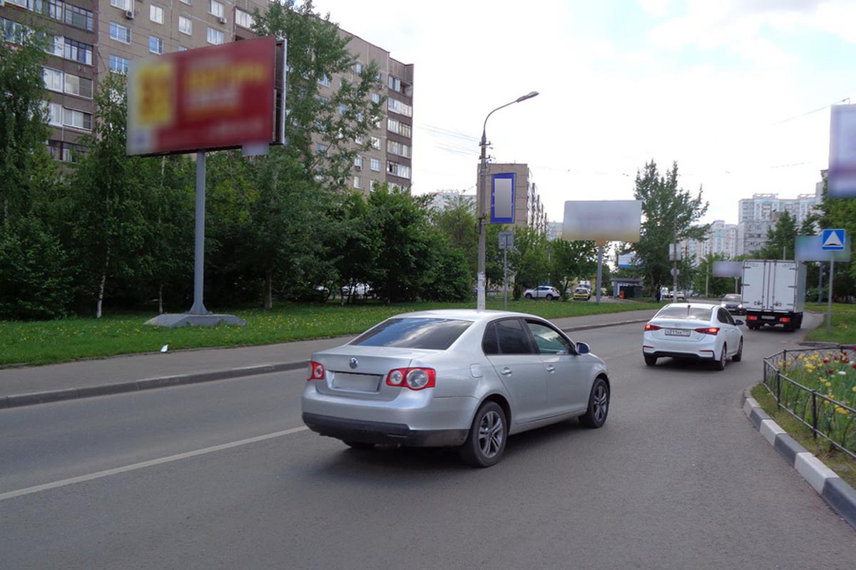 Фотография рекламного носителя, тип: Панель-кронштейн, адрес: Воинов-Интернационалистов ул., д.15, Люберцы, Московская область, Россия. Сторона В №635153