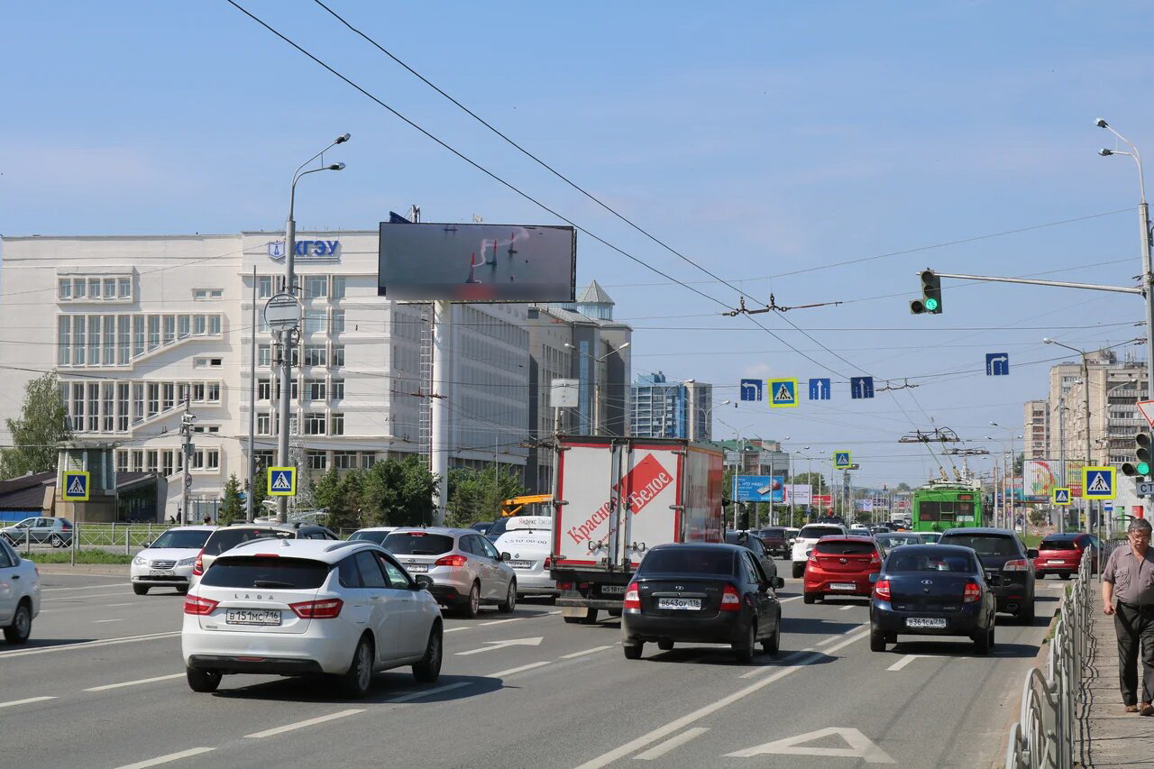 Фотография рекламного носителя, тип: Суперсайт 5x15, адрес: Декабристов ул. Х Вахитова ул., Казань, Республика Татарстан, Россия. Сторона B1-B10 №855200