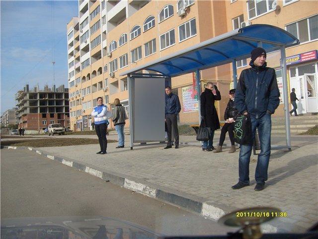 Фотография рекламного носителя, тип: Остановка 1.8x1.2, адрес: Солнечный пос., 6-й Микрорайон, Саратов, Саратовская область, Россия. Сторона А №585344