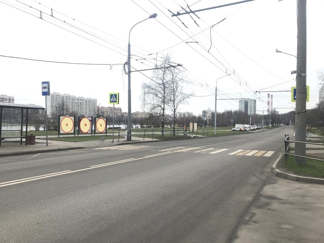 Фотография рекламного носителя, тип: Афиша 1.75x1.8, адрес: Фабрициуса ул., д.16, н-в, стенд 3, Москва, Россия. Сторона А1 №887473