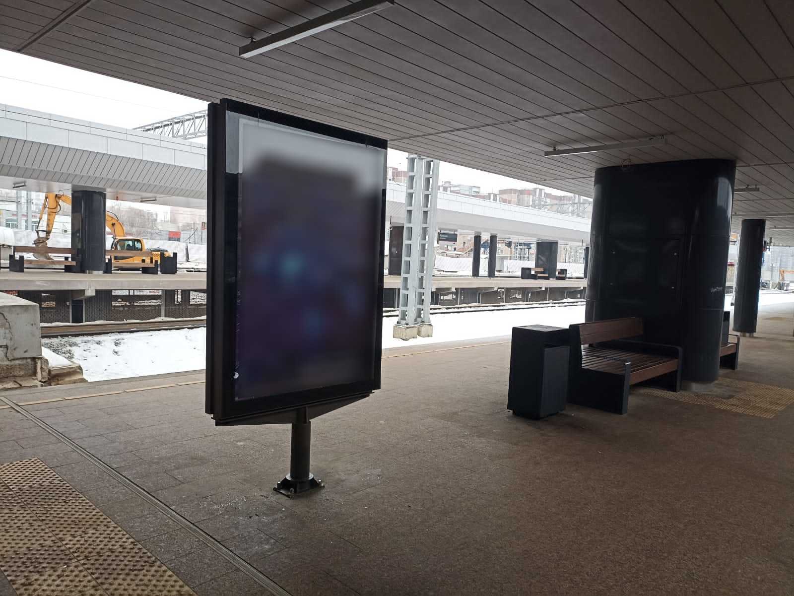 Фотография рекламного носителя, тип: Ситиформат 1.8x1.2, адрес: Крюково ст., платформа №4, поз.2, Московская область, Россия. Сторона A2 №1034805