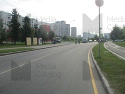 Фотография рекламного носителя, тип: Афиша 1.75x1.8, адрес: Северное Чертаново мкр., д.4, корп.409, напротив, стенд.2, Москва, Россия. Сторона А1 №873727