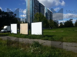 Фотография рекламного носителя, тип: Афиша 1.75x1.8, адрес: Тарусская ул., д.18, корп.2, поз.1, стенд 3, Москва, Россия. Сторона А2 №873671