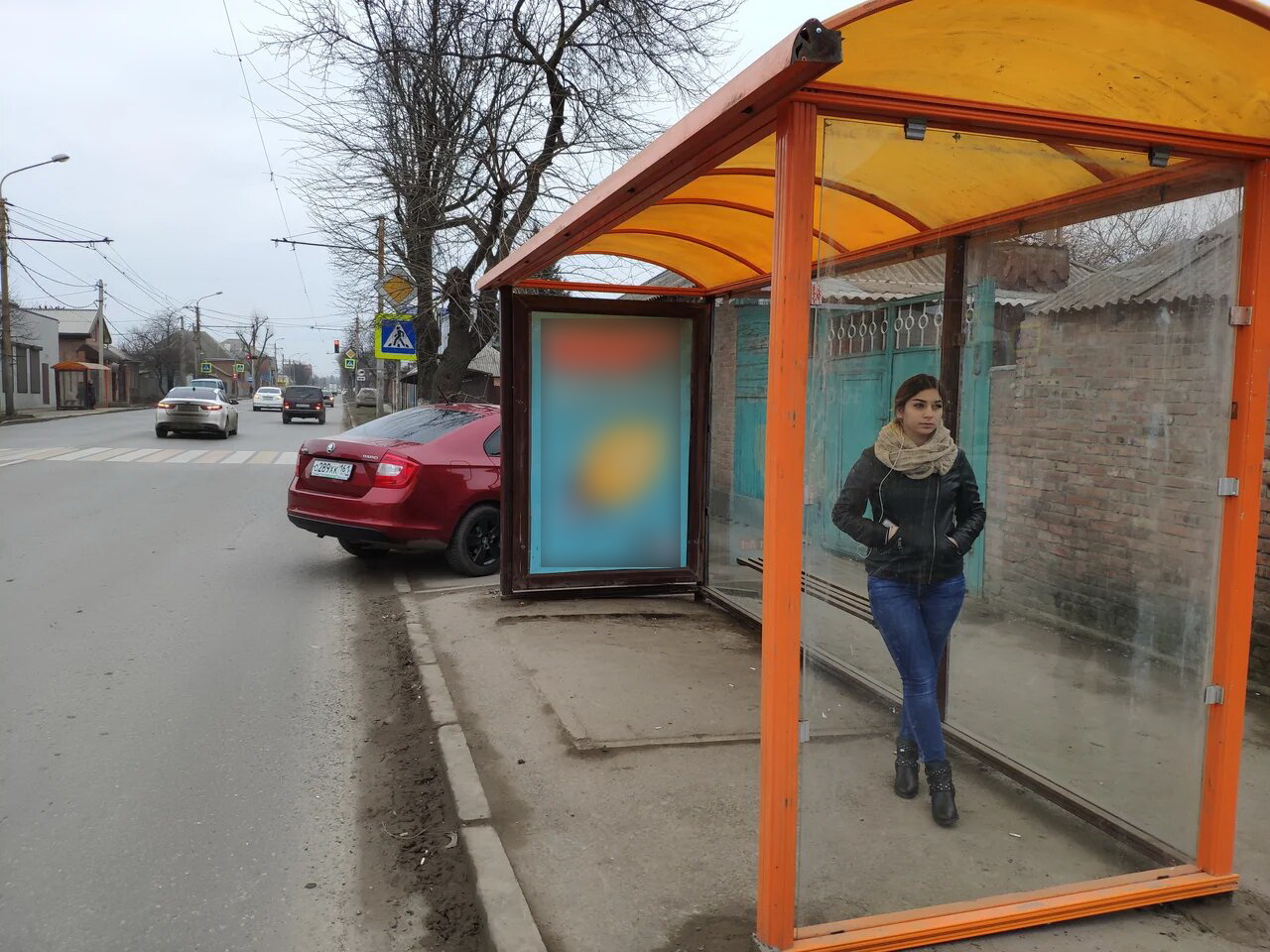 Фотография рекламного носителя, тип: Остановка 1.8x1.2, адрес: Белорусская ул., ост. ПервомР "Клязьменский", поз.2, Ростов-на-Дону, Ростовская область, Россия. Сторона А №831780