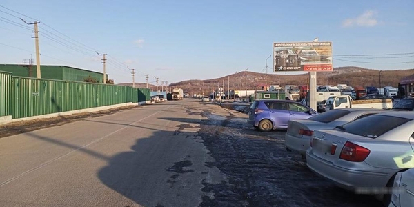 Фотография рекламного носителя, тип: Билборд 3x6, адрес: Уссурийск-Пограничный а/д., 105 800м, Владивосток, Приморский край, Россия. Сторона А №756905