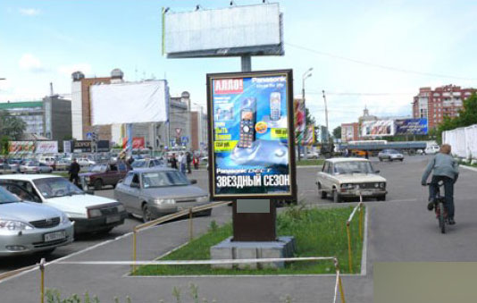 Фотография рекламного носителя, тип: Ситиформат 1.8x1.2, адрес: Маршала Жукова ул., д.101 Х Масленникова ул., Омск, Омская область, Россия. Сторона А №420844