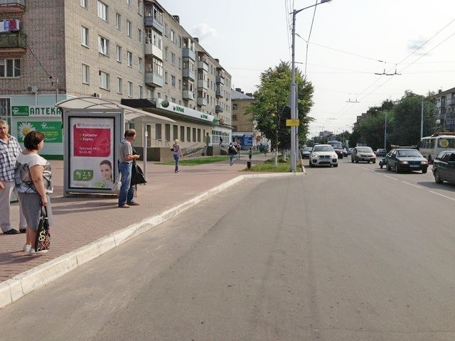 Фотография рекламного носителя, тип: Остановка 1.8x1.2, адрес: Ленина ул., д.25, Калуга, Калужская область, Россия. Сторона В1-B5 №622680