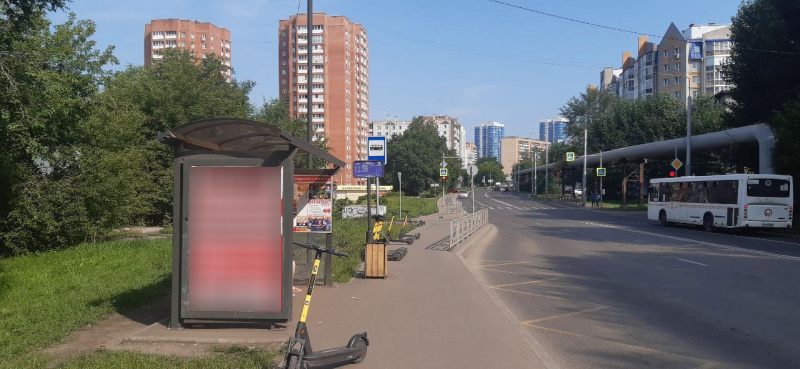 Фотография рекламного носителя, тип: Остановка 1.8x1.2, адрес: Семафорная ул., д.183, Красноярск, Красноярский край, Россия. Сторона Б №1098249