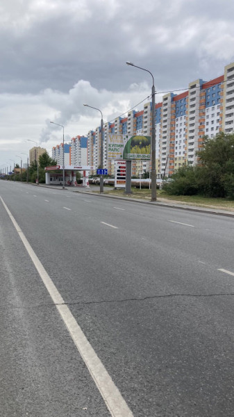 Фотография рекламного носителя, тип: Билборд 3x6, адрес: Широтная ул. Х Монтажников ул., Тюмень, Тюменская область, Россия. Сторона A1-А3 №1067012